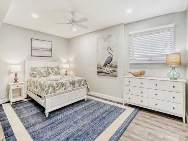 Anna Maria Island Luxurious Tropical Retreat with private Pool & Game Room